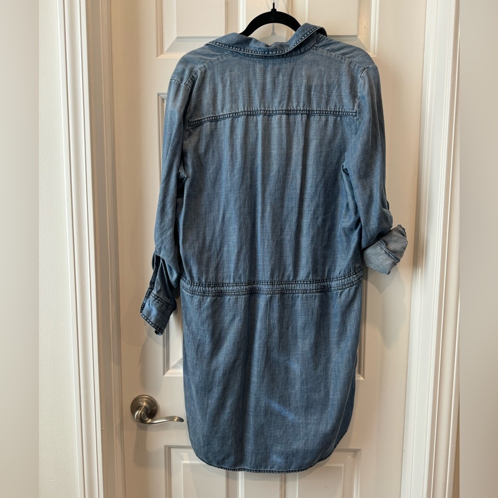 Lou & Grey Chambray denim Shirt Dress with drawstring waist and collar. medium - Picture 2 of 4
